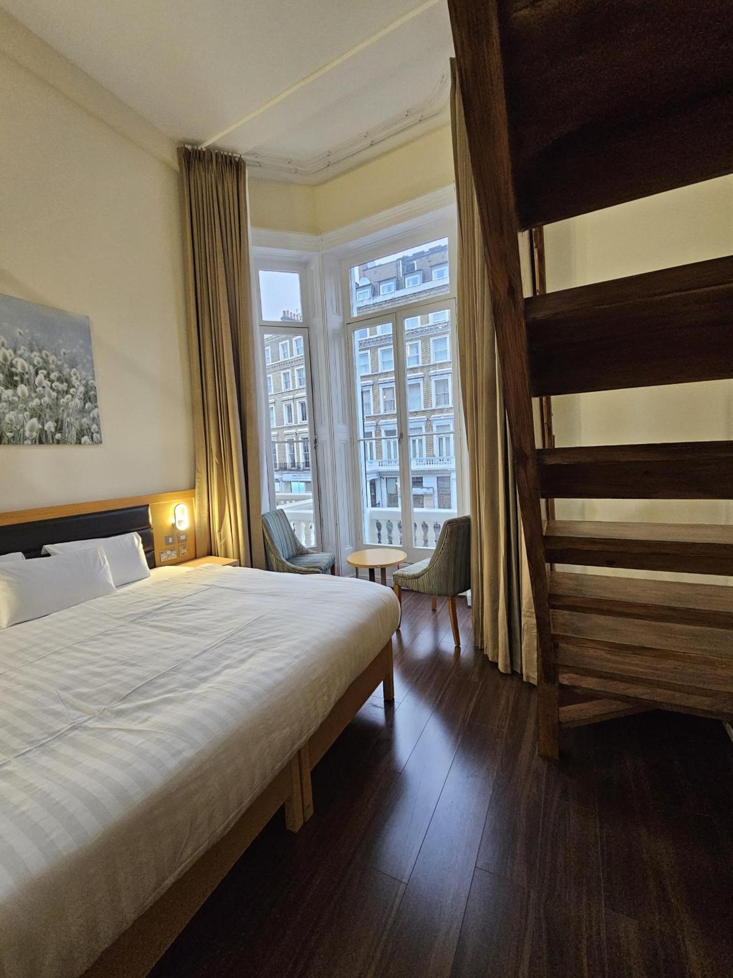 Cromwell Hotel London Exterior photo